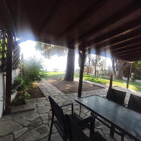 Para Thin Alos Inn Neos Marmaras Bagian luar foto