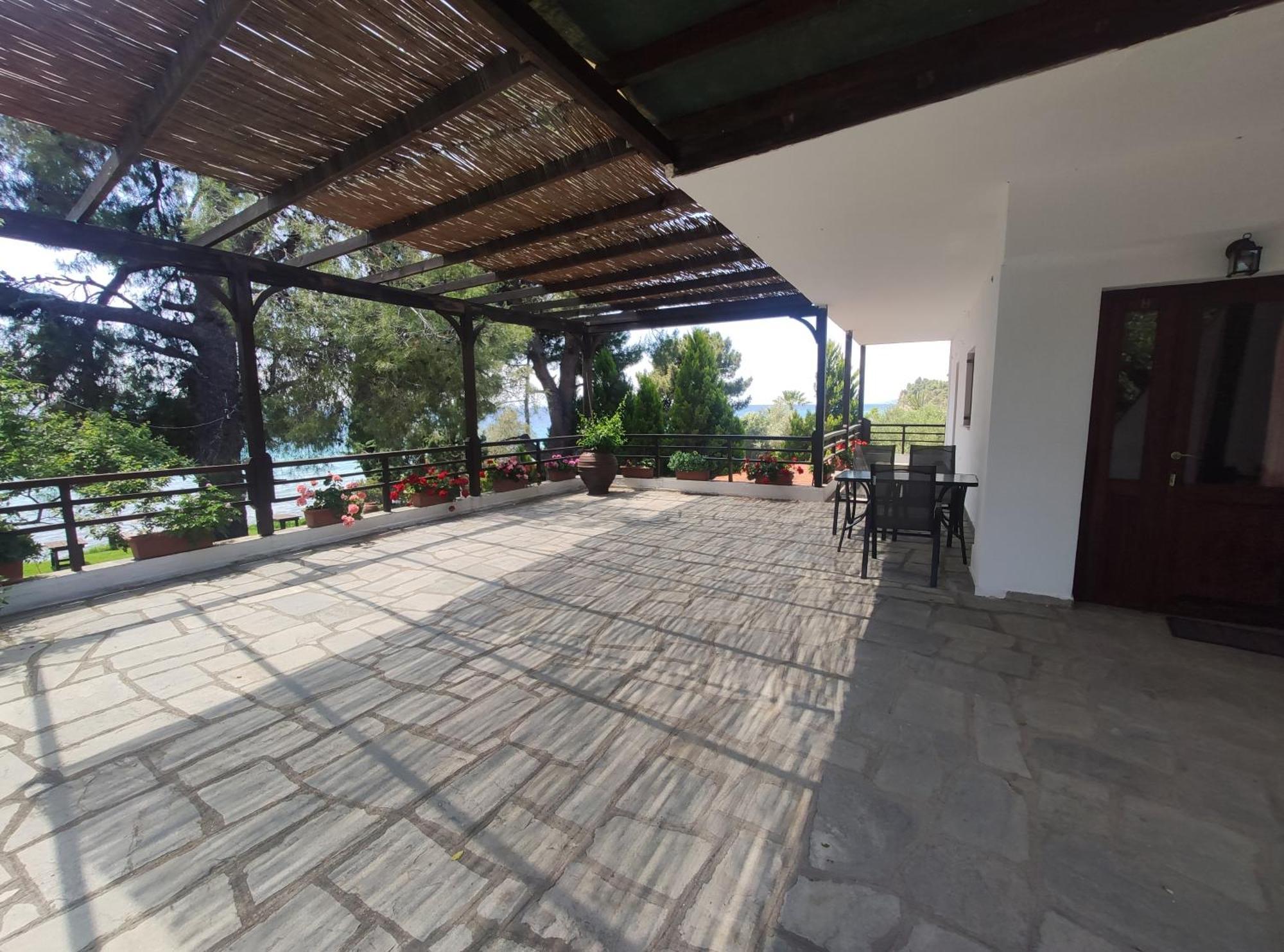 Para Thin Alos Inn Neos Marmaras Bagian luar foto